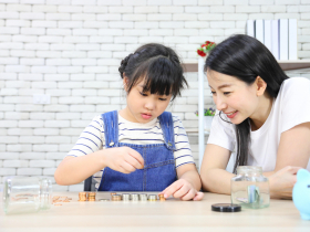 小孩該窮養、富養？理財作家：每月零用錢給多少，才不會助長浪費性格